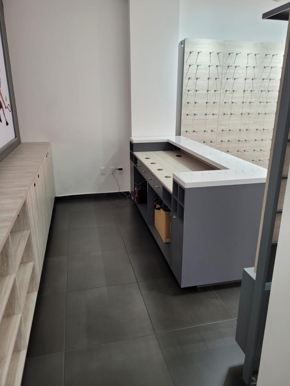 Mostradores, Cajas de Cobro y autocobro